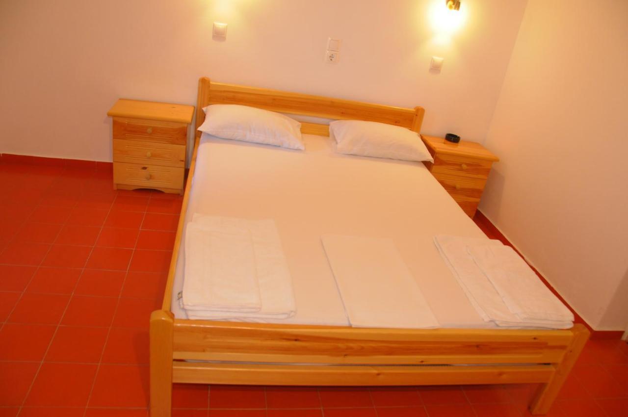 Chalikias Rooms Asprogerakata Luaran gambar