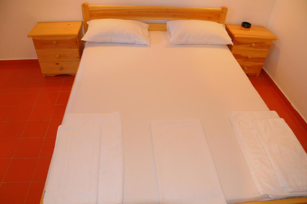 Chalikias Rooms Asprogerakata Luaran gambar