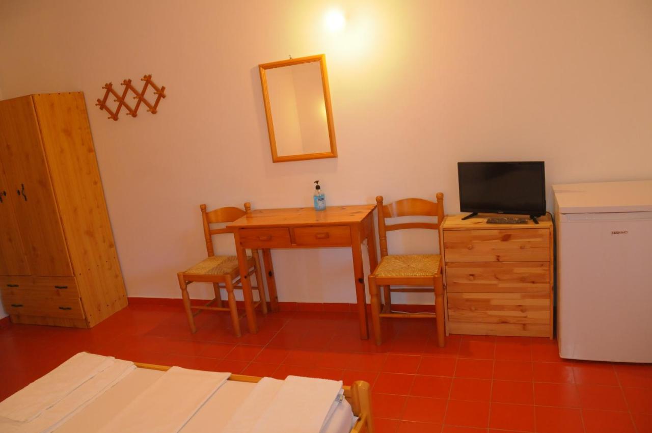 Chalikias Rooms Asprogerakata Luaran gambar