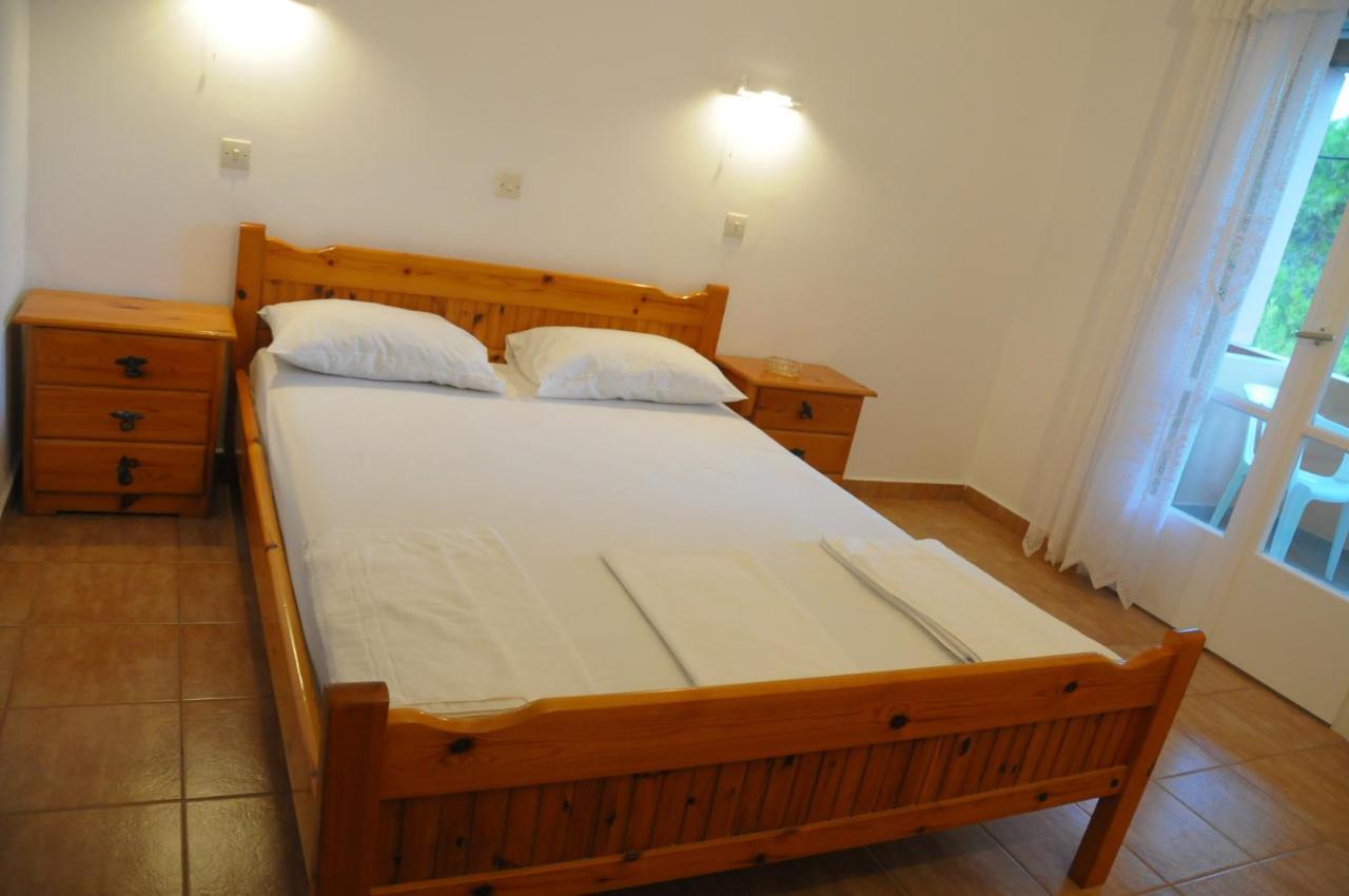 Chalikias Rooms Asprogerakata Luaran gambar