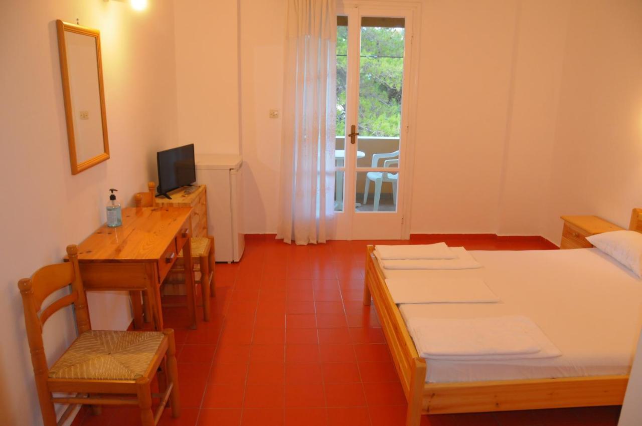Chalikias Rooms Asprogerakata Luaran gambar