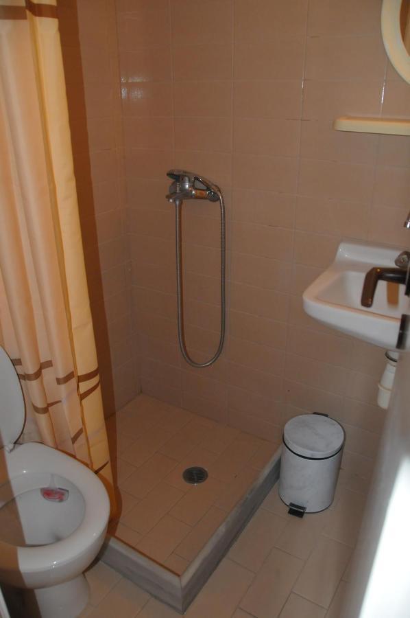 Chalikias Rooms Asprogerakata Luaran gambar